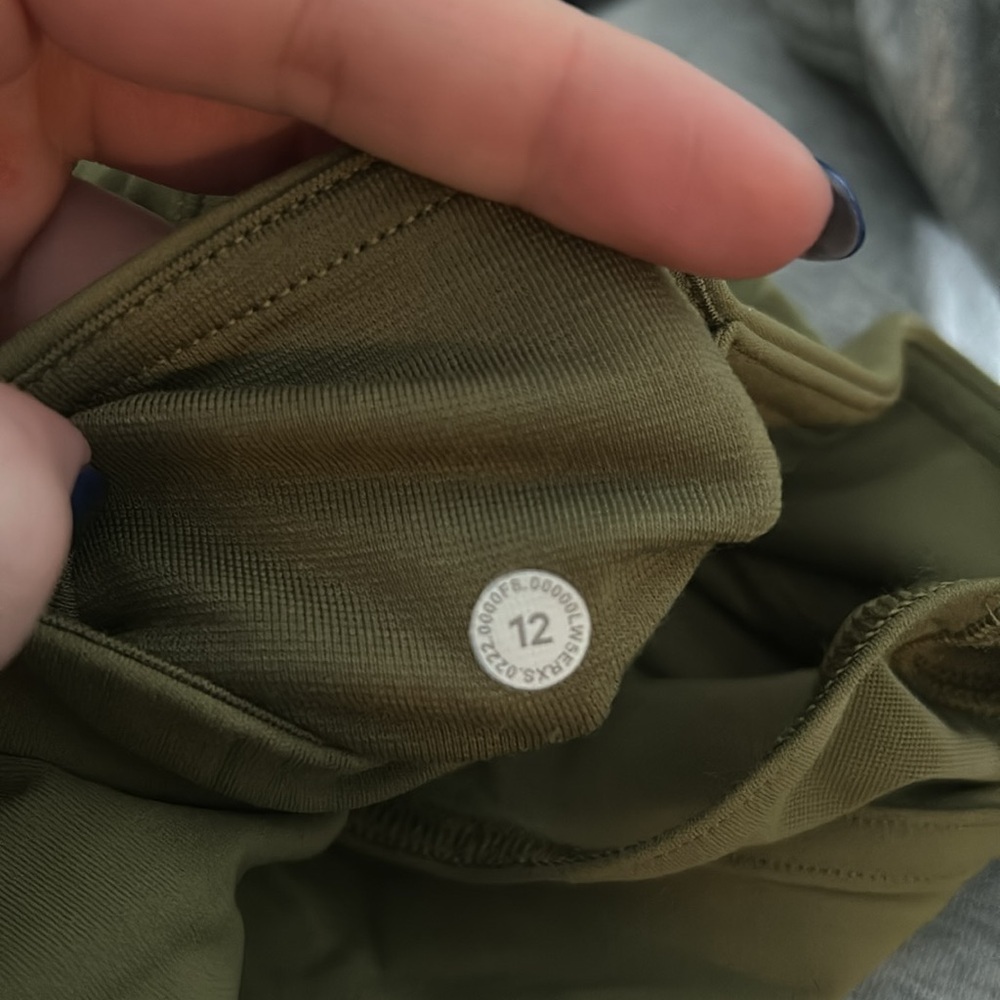 Lululemon Nulu and Crisscross Mesh Stirrup Tight
- Bronze Green - Picture 6 of 8